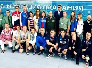 Саяногорские пловцы и в армии завоевывают медали