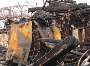В Саяногорске сгорело здание бывшей милиции