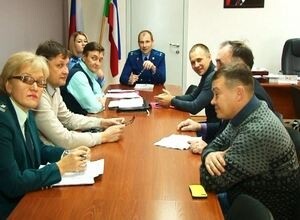 Предприниматели Саяногорска поделились своими бедами с прокурором города