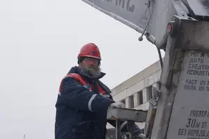 Энергетики устранили повреждение на линиях электропередачи в Саяногорске