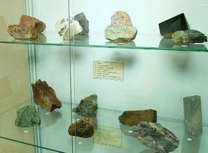 Саяногорцев знакомят с геологическими дарами Саянской земли