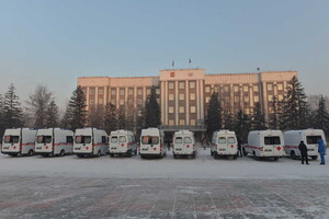 В Хакасию поступили новые автомобили скорой помощи