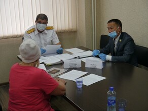 Уполномоченный по правам человека в Хакасии провел прием граждан совместно с региональным руководством СКР