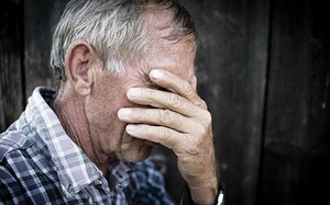 В Черемушках у 90-летнего пенсионера украли все сбережения