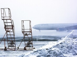 Снегопад в Абакане 17 ноября задержал два авиарейса