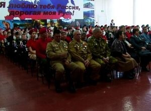 В 3 школе Саяногорска почтили память Героев Отечества