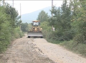 Дороги в Саяногорске грейдеруют сами пассажироперевозчики