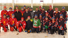 Полицейские Хакасии и Красноярского края сыграли в хоккей