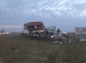 Количество пострадавших в утренней аварии на трассе Саяногорск - Абакан выросло
