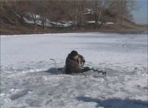 Спасатели предупреждают – уже зафиксировано несколько случаев провала людей под лед