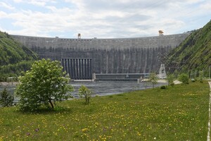 Половодье на Саяно-Шушенской ГЭС развивается в спокойном режиме