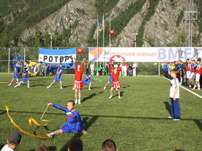 В Черемушках открыто современное мини-футбольное поле
