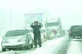 На трассе Абакан-Саяногрск из-за снежных заносов возникла аварийная ситуация