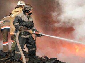 Огонь в Саяногорске настиг бывший вытрезвитель