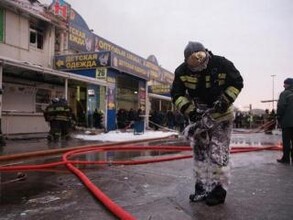 На муниципальном рынке Саяногорска горел павильон