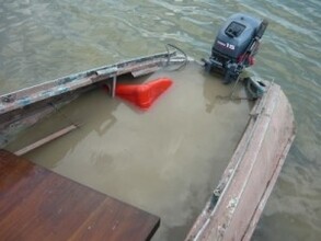 На Саяно-Шушенском водохранилище перевернулась лодка, в которой находилось 8 человек