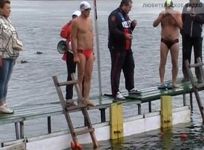 4 медали привез саяногорский морж с соревнований, проходивших в Красноярске