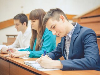 В Хакасии СТЭМИ демонстрирует большой конкурс среди абитуриентов
