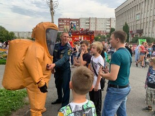 Пожарные устроили праздник для саяногорцев