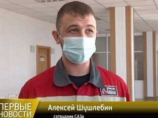 Металлургов Саяногорска прививают от коронавируса прямо на работе