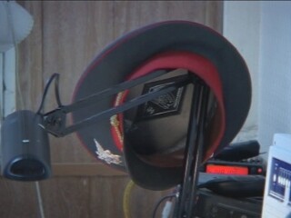 Беспечность оставила жительницу Саяногорска без денег под Новый год