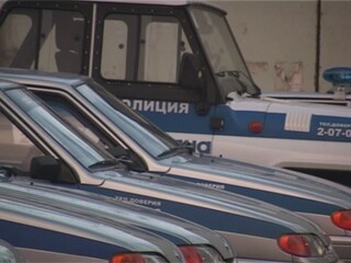 Саяногорский воришка поживился вином и свадебным платьем