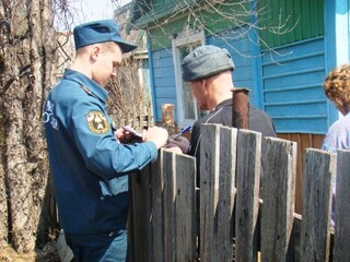 Владельцам частных домов Хакасии объяснили, как не сгореть зимой