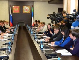 Проблемы клиентов банка "Народный кредит" решает несколько рабочих групп