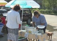 Ветврачи запрещают саяногорцам покупать продукты на стихийных рынках
