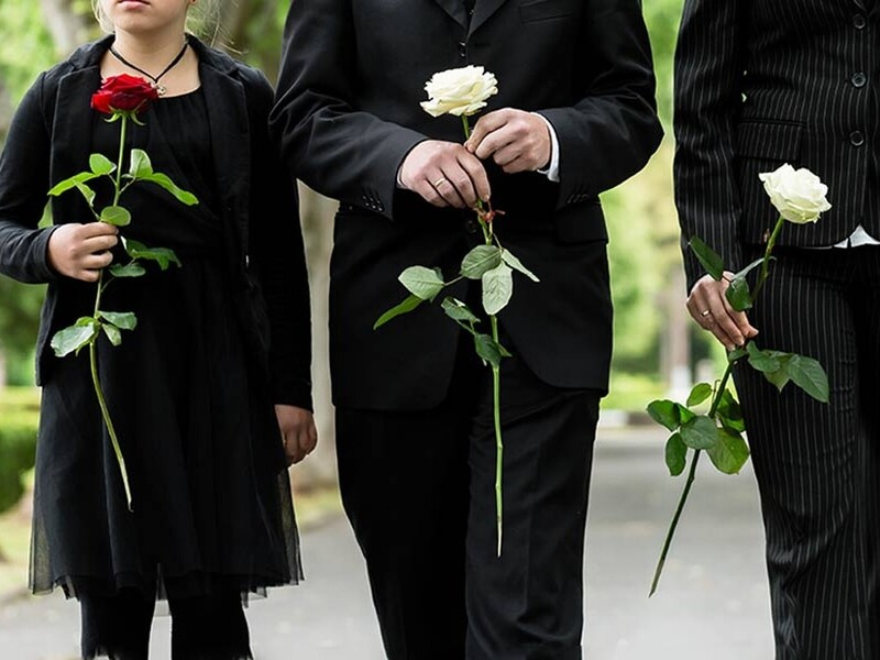 Саяногорск Инфо - Как одеться на похороны - funeral.jpg