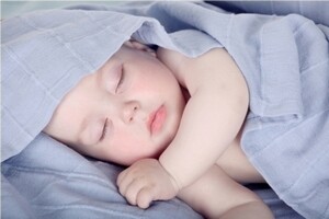 Саяногорск Инфо - На что обратить внимание родителям при выборе кроватки для малыша? - azbuka-sna_s.jpg