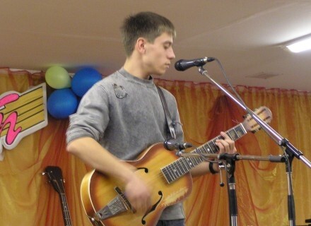 Саяногорск Инфо - V фестиваль-конкурс молодых исполнителей песен под гитару «Дебют» - shepunov.jpg