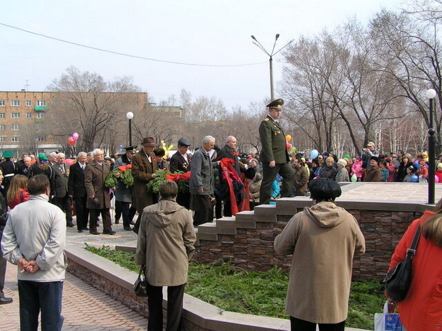 Саяногорск Инфо - 61-я годовщина Победы - vozl_resize.jpg
