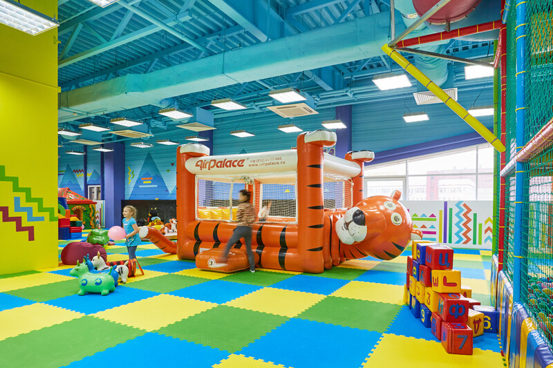 Саяногорск Инфо - Большая игровая комната для детей в центре «Йети и Дети» - kids.jpg