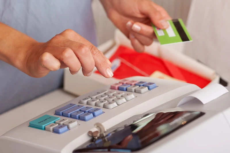 Саяногорск Инфо - Преимущества компании «ВВС-СЕРВИС» - cashier.webp