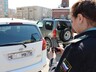 Приставы в Чите начали вычислять должников по номерам машин через сканер в телефоне