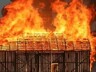 В Хакасии горят гаражи и сараи