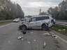 В Абакане водитель иномарки не справился с управлением и врезался в металлическое ограждение