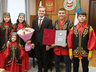 Валентин Коновалов поздравил семью Чебодаевых с победой во всероссийском конкурсе «Семья года»