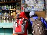 В Черемушках женщина продала подростку водку и отделалась штрафом. Дальше - "уголовка"