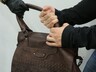 Житель села Буденовка Бейского района подозревается в ограблении пенсионерки из Саяногорска