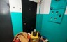 Жителя Саяногорска выселили из трехкомнатной квартиры, разбив окно
