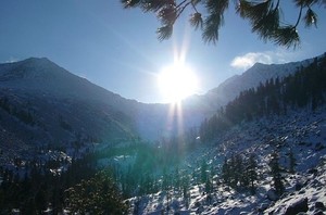 В ЧЕСТЬ 20-летия ФЛАГ МЧС РОССИИ ПОДНЯТ НАД БОРУСОМ