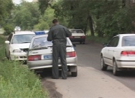 Двадцатилетних саяногорцев задержали со свежее скошенной коноплей