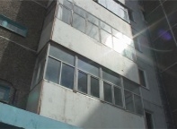 Саяногорец погиб упав с 4 этажа
