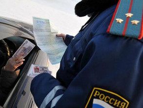 В Саяногорске пьяный водитель пытался откупиться от гаишников