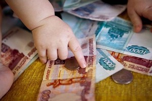 В Саяногорске осуждена мать за злостное неисполнение обязанностей по содержанию двоих несовершеннолетних детей