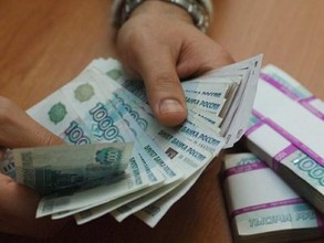 В Саяногорский суд направлено дело мошенника, завладевшего квартирами граждан