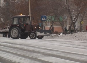 У дорожных служб Саяногорска выдалась «жаркая ночь»