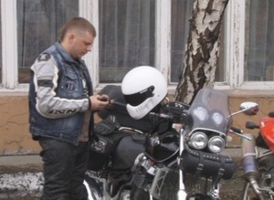 В Саяногорском политехническом техникуме прошла встреча студентов с байкерами
